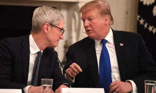 Trump je Tima Cooka na sastanku prekrstio u 'Tim Apple'