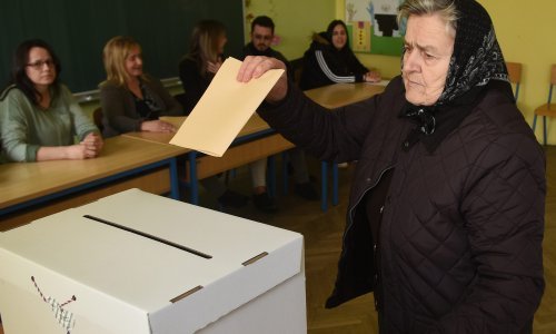 Unatoč ogromnoj medijskoj pažnji, Ličane izbori baš i ne zanimaju