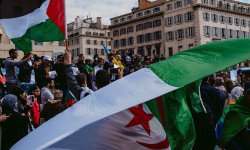 Alžirski suci odbijaju nadgledati izbore ako sudjeluje Buteflika