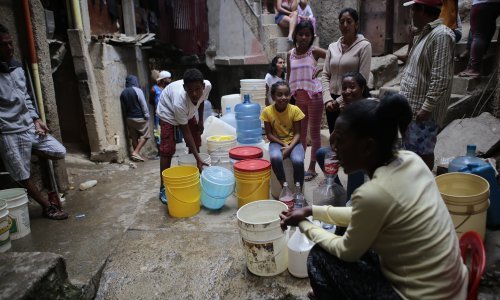 Rastu nemiri u Venezueli, peti dan bez struje