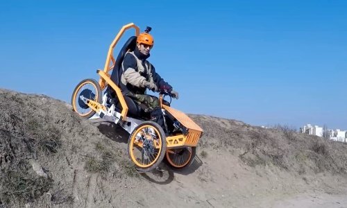 Pogledajte kako vozi ludo električno vozilo za osobe s invaliditetom