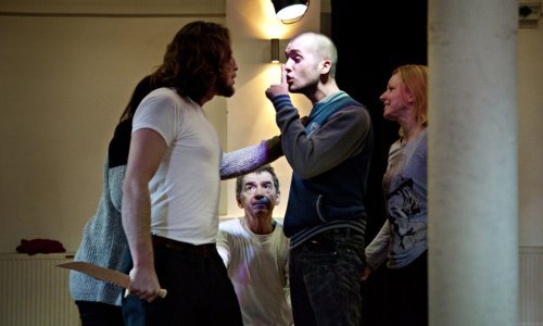 Miki Manojlović dovodi srpsko-albanskog 'Romea i Juliju'