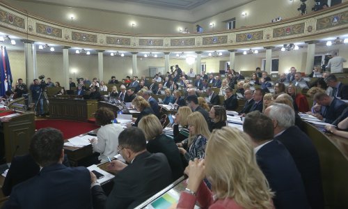 Izvješće o radu gradonačelnika u drugoj polovici 2018. prošlo bez Bandića