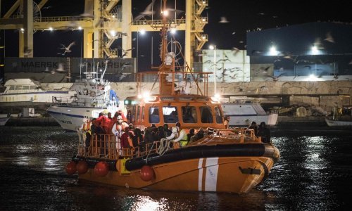 Devetero ljudi utopilo se u potonuću čamca s migrantima