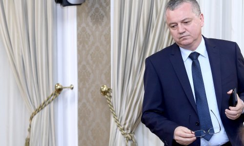 Horvat okrenuo ploču po pitanju Jadrolinije: Bit će javni natječaj za obnovu flote