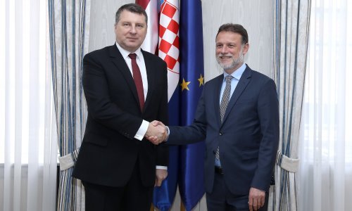 Jandroković se sastao s predsjednikom Latvije Vejonisom