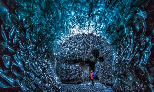 Pogledajte prekrasne ledene pećine Islanda