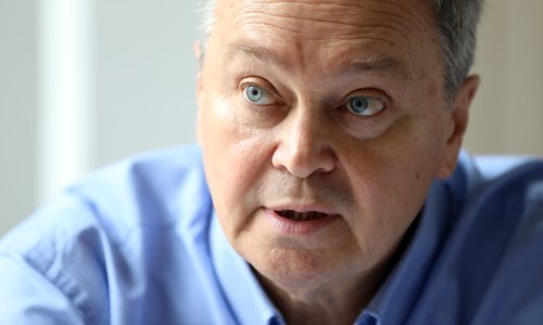 Udruga banaka žestoko po Aleksiću: Neprestano pritišće sudove, a potrošačima ne govori da su tužbe skupe i neizvjesne