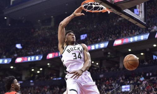 Antetokounmpo rekordom karijere odveo Milwaukee u drugi krug nakon 18 godina