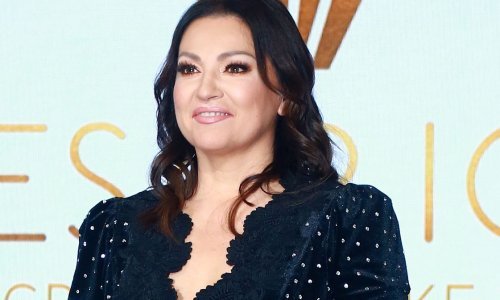 Podiže temperaturu: Nina Badrić na ulicama Beograda uhvaćena u zavodljivom izdanju