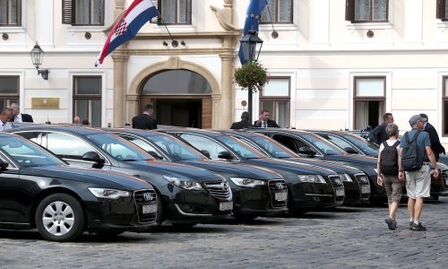 Vlada i Sabor otkrili koliko plaćaju najam automobila dok čekaju nove