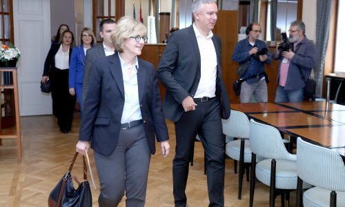 HSLS o lažnim obećanjima u kampanji: Biramo najvećeg prodavača magle