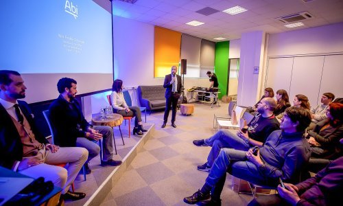 Pitaj liječnika, a ne Google: U Hrvatsku stigla aplikacija koja liječi