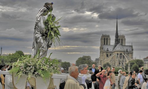 Fotografije katedrale Notre-Dame kakva je bila prije požara