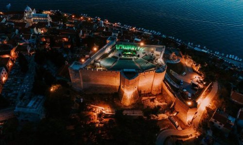 Prvi koncert otvorenja Seasplash festivala, na Tvrđavi sv. Mihovila u Šibeniku uz New York Ska-Jazz Ensemble