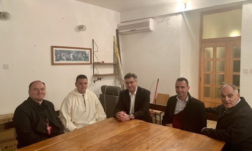 Plenković u procesiji 'Za križen' na Hvaru