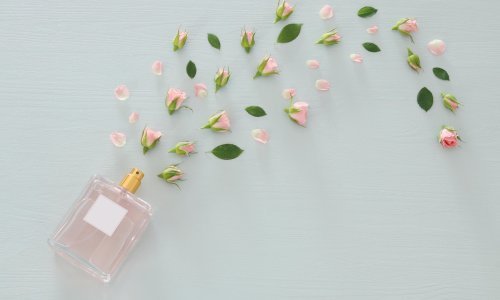 Parfemi koji će vas opčiniti: Ovoga proljeća sve miriše na ruže