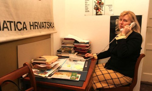 Profesorica kolege nazivala svinjama, kretenima i kujama