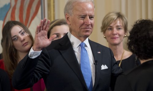 Biden se ispričao zbog nostalgičnog prisjećanja na suradnju sa zagovornicima rasne segregacije