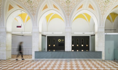 Nova trgovina Hrvatskog novčarskog zavoda uređena kao umjetnička poklon galerija