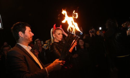 Splićanima mobitel kriv za sve, pa su ga Ava i Pernar - spalili