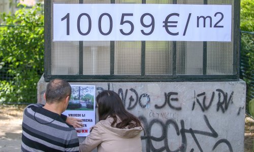 Cijena izmjene vodokotlića i školjki u 'zlatnom' zagrebačkom WC-u veća je od dnevnica top PR stručnjaka