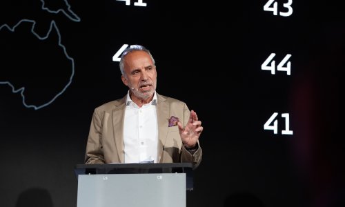 Prodaja OLED televizora raste za 45 posto, smartfoni stagniraju