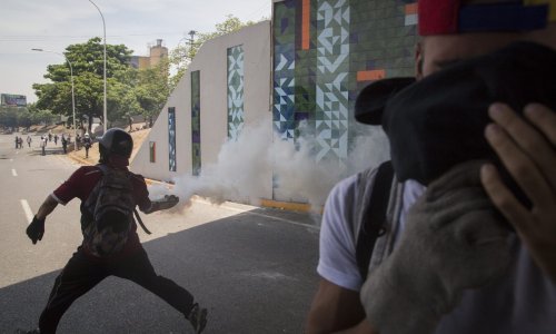 Novi neredi u Venezueli, Guaido pozvao na svakodnevne prosvjede do svrgavanja Madura