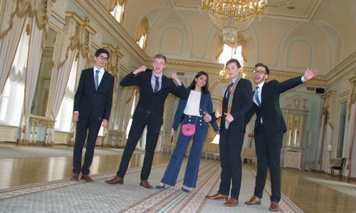 Tek što su osvojili tri medalje u Rusiji čeka ih novi ispit - kemijska olimpijada u Francuskoj