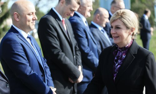 Grabar-Kitarović u Borovu: Zločinci ne smiju mirno spavati, ali ne smije spavati ni hrvatska država