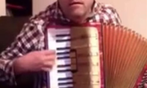 Alen Vitasović urnebesno 'skinuo' Tončija Huljića