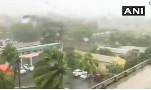 Indiju pogodio ciklon Fani, na udaru 100 milijuna ljudi