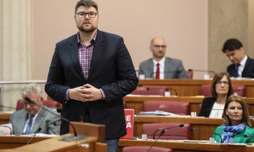 Peđa Grbin: Vidjet ćemo s drugim opozicijskim strankama tko smatra da Kuščević treba otići