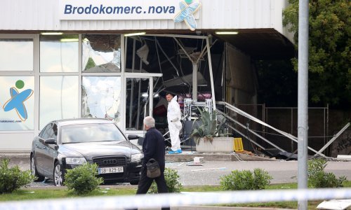 Bankomat dignut u zrak pa opljačkan, šteta se zbraja