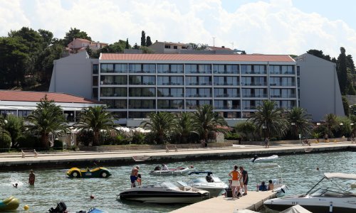 Rasprodaja s globalnih burzi prenesena na domaće tržište