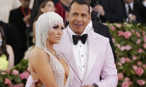 Ništa od velikog vjenčanja: Jennifer Lopez mašta o intimnoj ceremoniji za mali krug ljudi