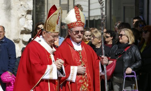 'Ima previše vjernika koji će u svakoj imalo delikatnoj situaciji lako zatajiti svoju vjeru, kao da se stide'