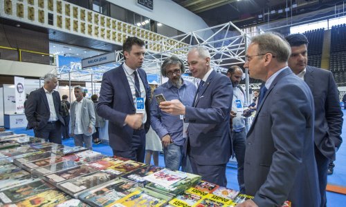 Otvoren Mediteranski festival knjiga, Splićani pohrlili po knjige s popustom