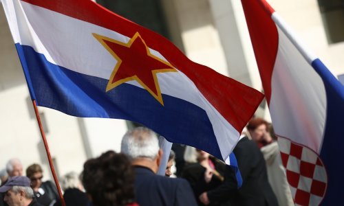 Besmrtni partizanski odred marširao Zagrebom; od Trga žrtava fašizama do Trga Republike Hrvatske