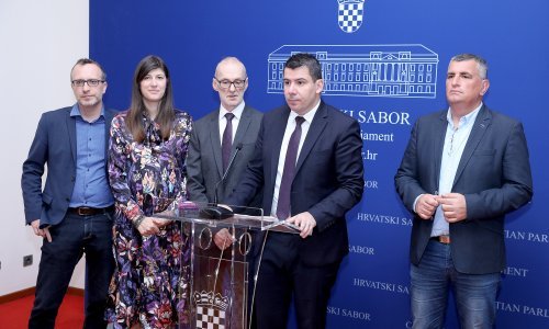Oporba na inicijativu Mosta traži ocjenu ustavnosti Zakona o financiranju političkih aktivnosti