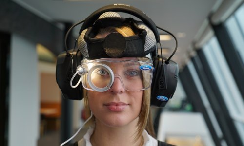 Fordovo odijelo pokazat će vam kako je to voziti mamuran i nije dobro