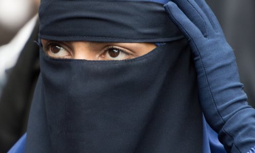 Nakon Austrije i Njemačka razmišlja o zabrani marama za djevojčice