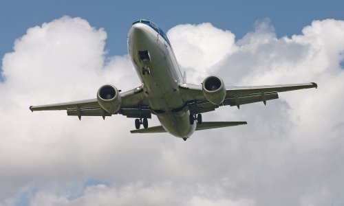 Putnici nagovorili pilota da Boeing 737 vrati nazad na zemlju