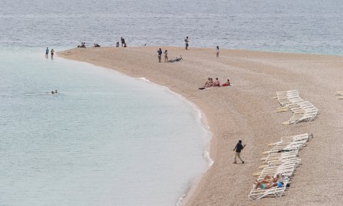 Istražili smo: Je li loše vrijeme već upropastilo turističku sezonu?