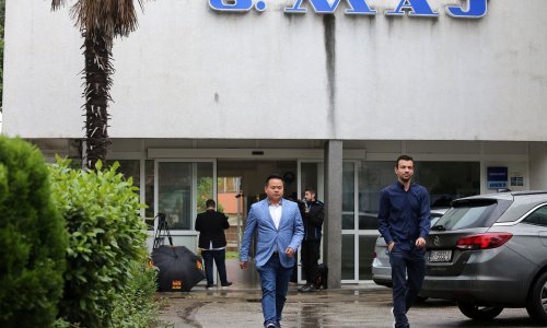 Kineze definitivno ne zanima 3. maj, Vlada traži način kako izgraditi započete brodove