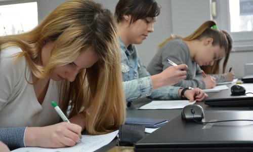 Kakav je to međunarodni program za odlikaše pomoću kojeg je predsjedničina kći upala na prestižni fakultet