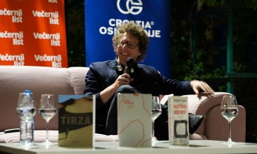 Brutalan prikaz suvremenog čovjeka kao neurotika i uljuđenog ksenofoba