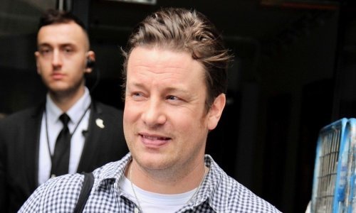 Sve su glasnija šuškanja da je za propast carstva 'golog kuhara' glavni krivac njegov šogor