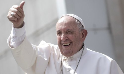 Papa prvi puta u povijesti imenovao tri žene u ured sinoda