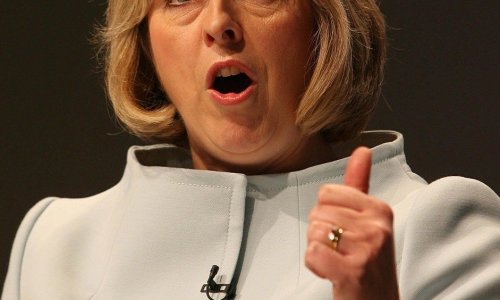 Reakcije na ostavku britanske premijerke Therese May: Ništa se ne mijenja